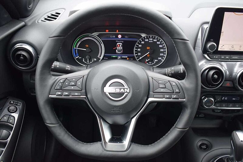 Nissan Juke 1.6 Hybrid N-Connecta Navi/Winter