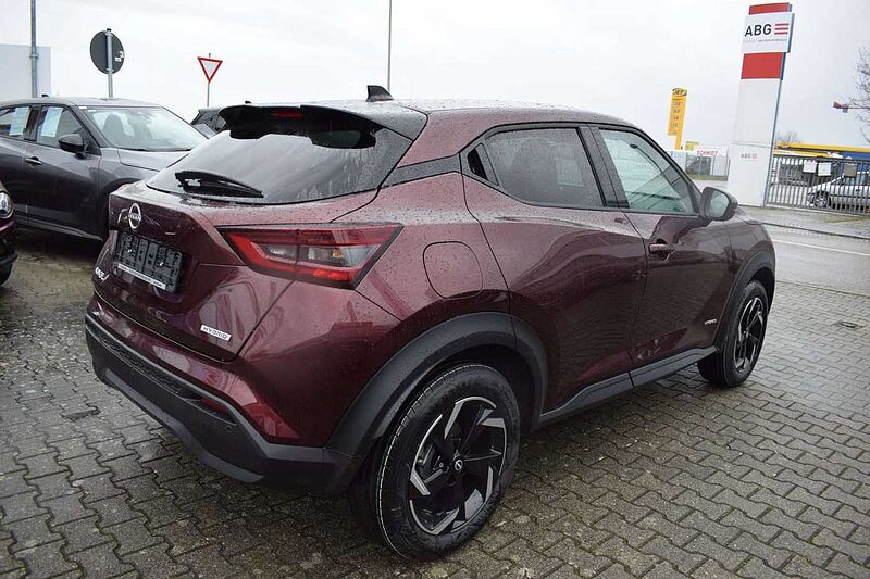 Nissan Juke 1.6 Hybrid N-Connecta Navi/Winter