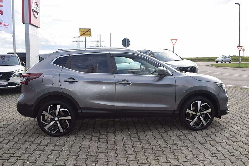 Nissan Qashqai 1.3 DIG-T DCT Akari