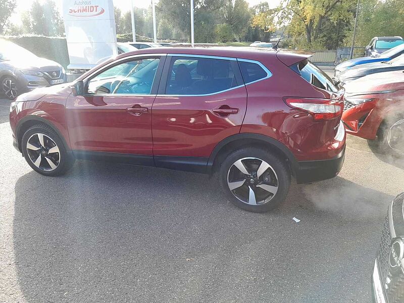 Nissan Qashqai 1.2 DIG-T XTronic N-Connecta