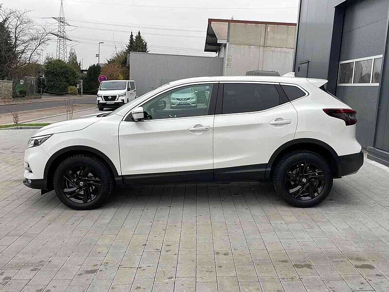 Nissan Qashqai 1.3 DIG-T DCT N-Connecta LED/Winter